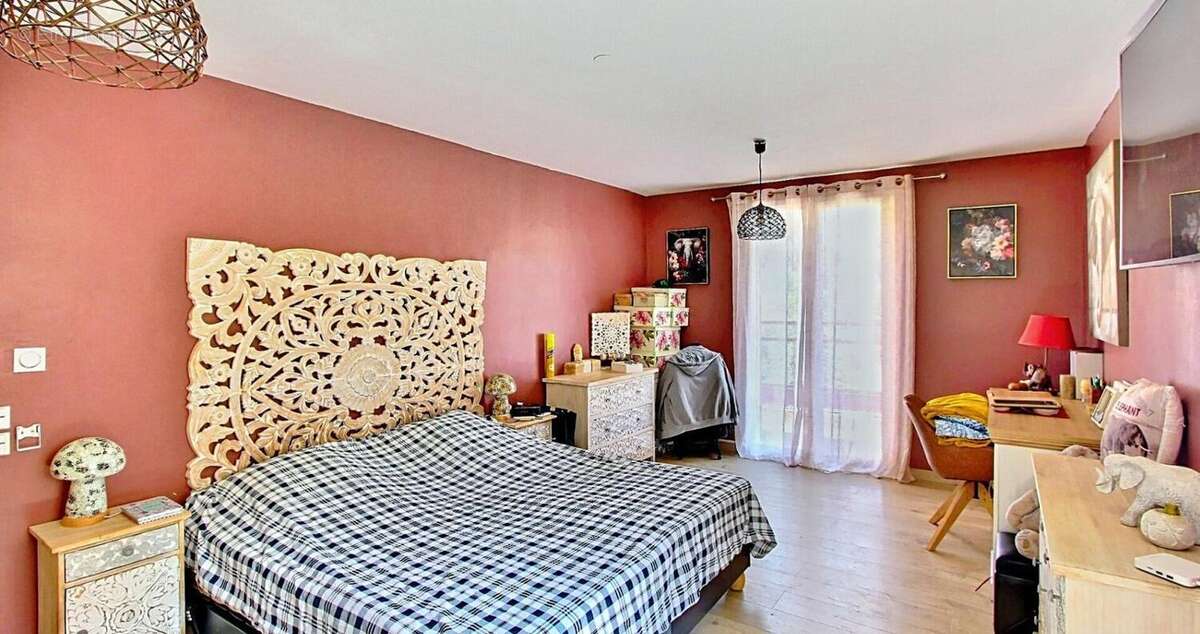 En EXCLUSIVITE Villa de 185m² avec panorama exceptionnel et un calme absolu sur la plaine des Maures - photo 7