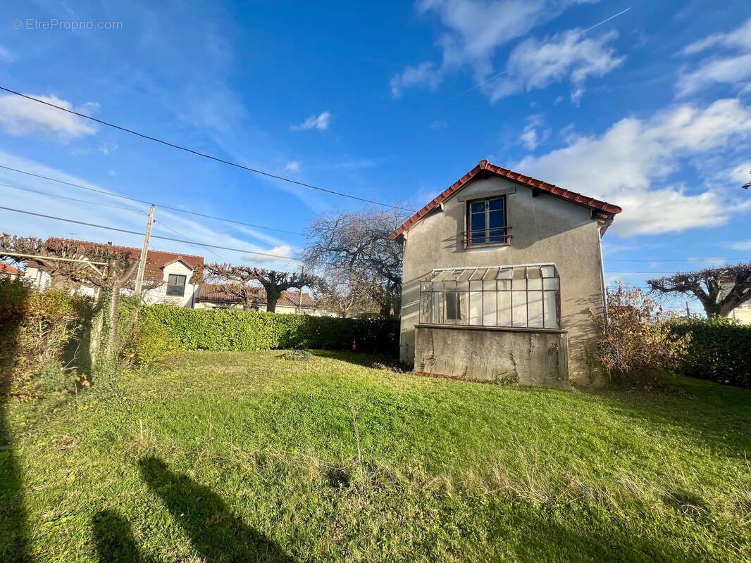 Terrain à PARAY-VIEILLE-POSTE