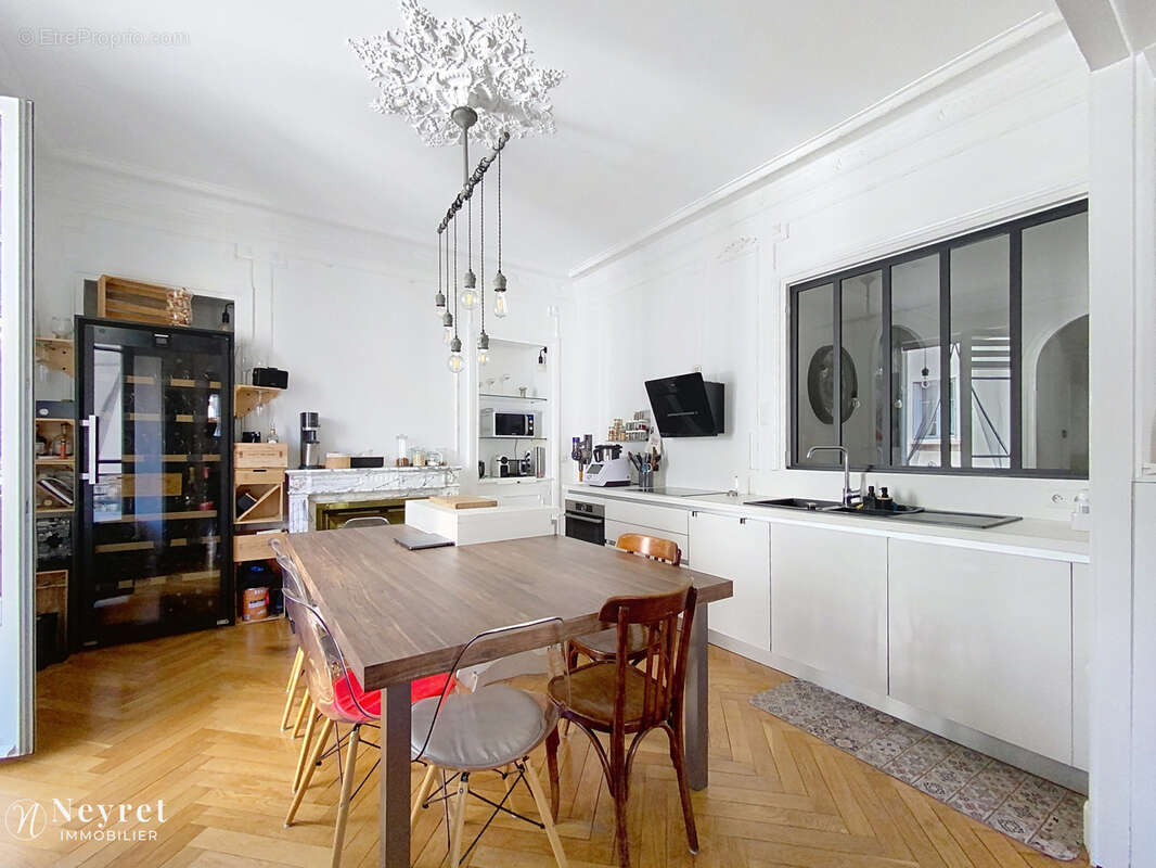 Appartement à SAINT-ETIENNE