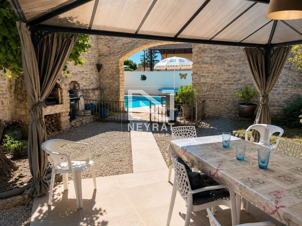 Authentique maison en pierres avec piscine - photo 3