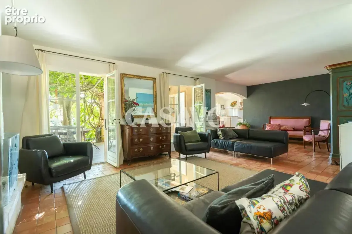 Vente Maison 9 pièces de 219m² - 13100 Aix-en-Provence - photo 10
