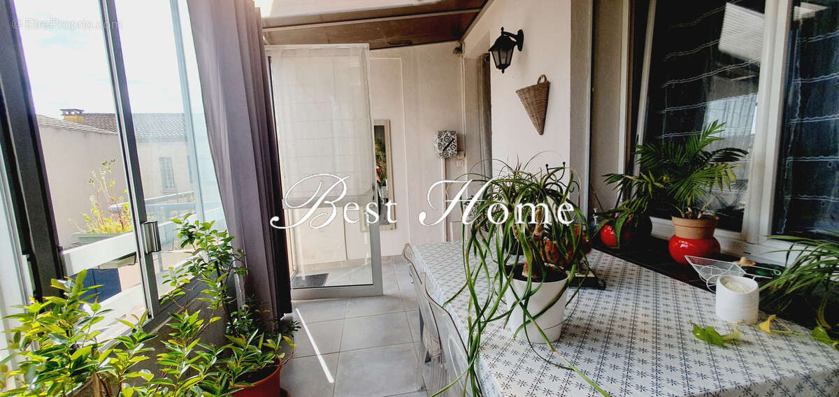 Appartement à NIMES