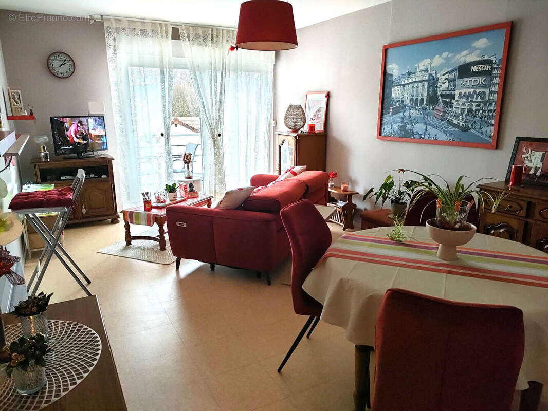 Appartement à LILLEBONNE