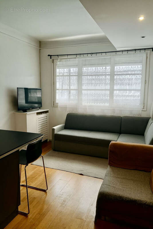 Appartement à MONTROUGE