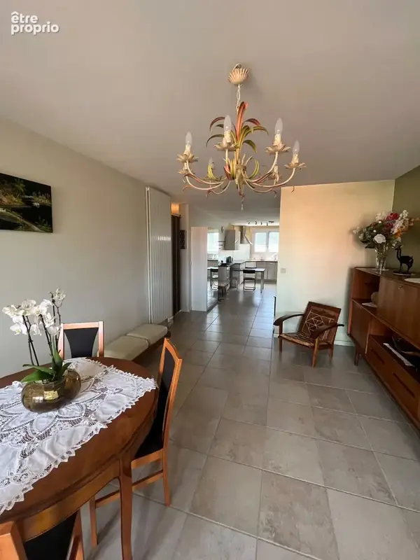 Port Saint-Sauveur   Appartement traversant de 90 m2 avec balcon, garage et vue dégagée - photo 3