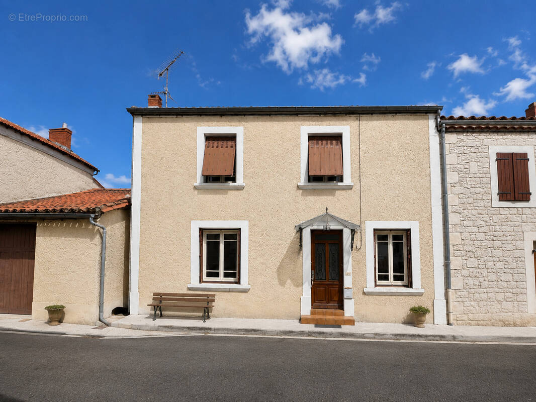 Maison à BOURLENS