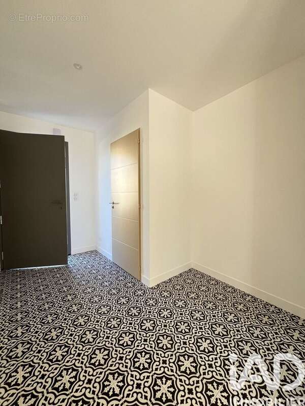 Photo 2 - Maison à ANGOULINS