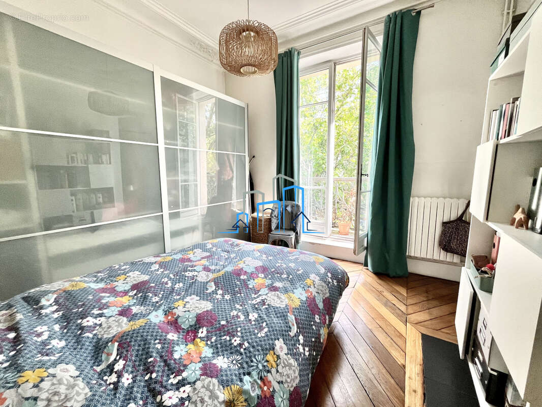 Appartement à PARIS-10E