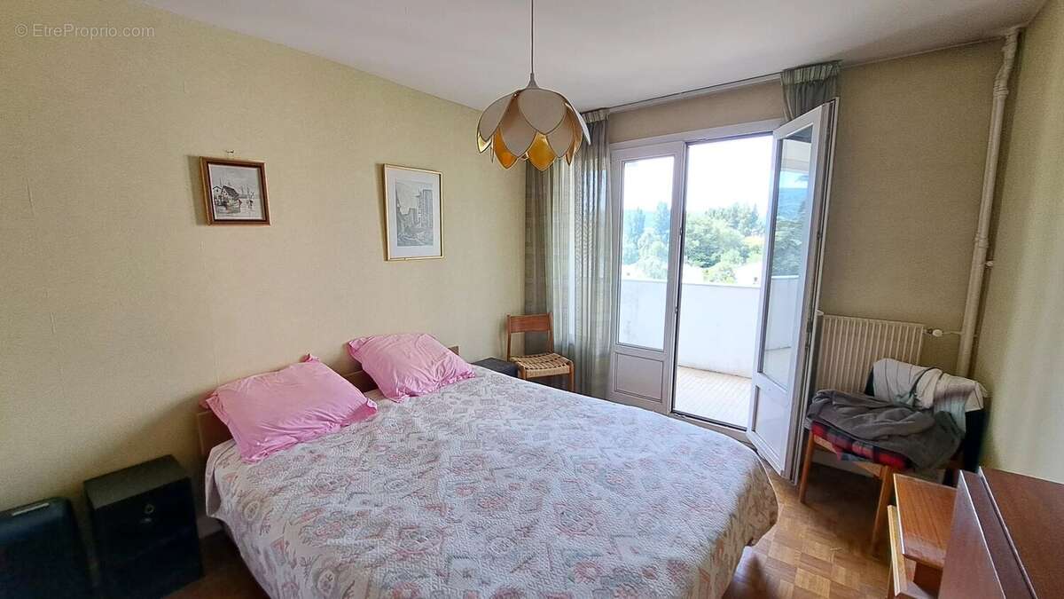 Appartement à EYBENS