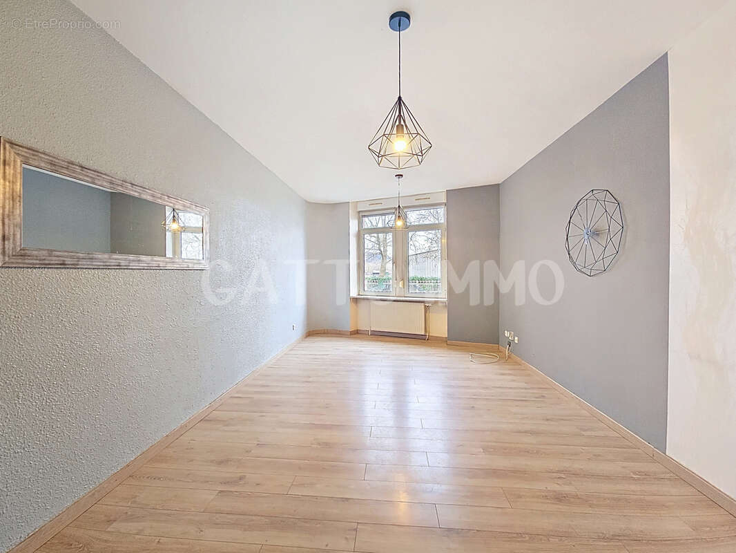 Appartement à AMNEVILLE