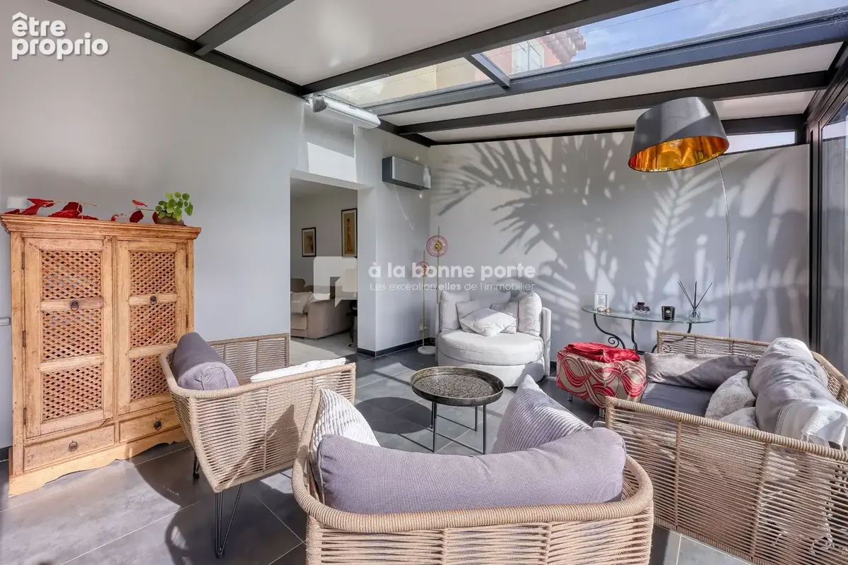 Maison 5 pièces 120 m² à vendre à La Cadiere-D'azur (83740) - photo 5