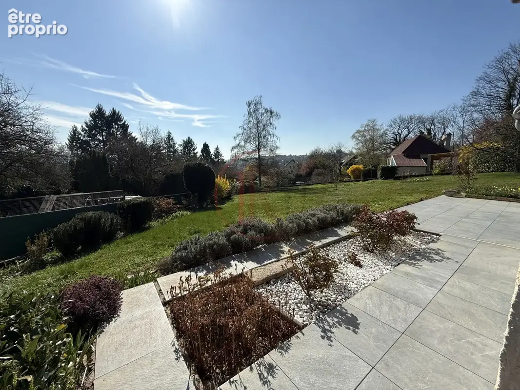 Maison Familiale de 226 m2 - photo 2