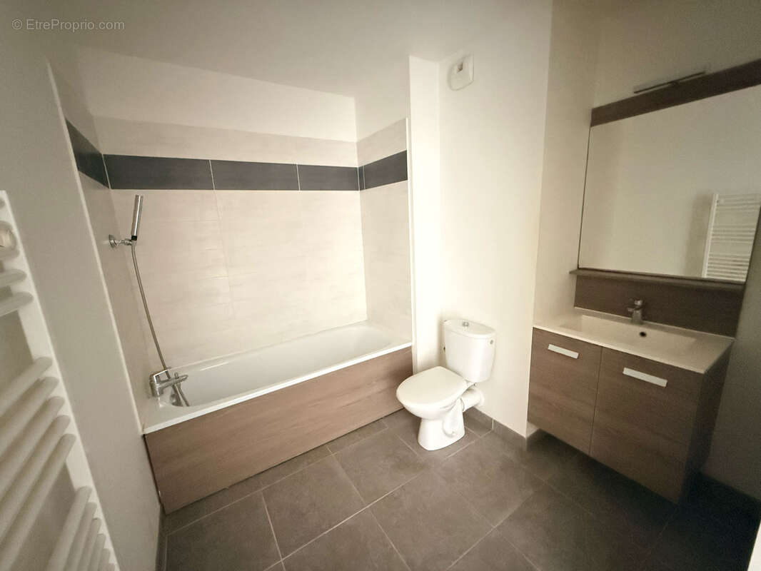 Appartement à FREJUS
