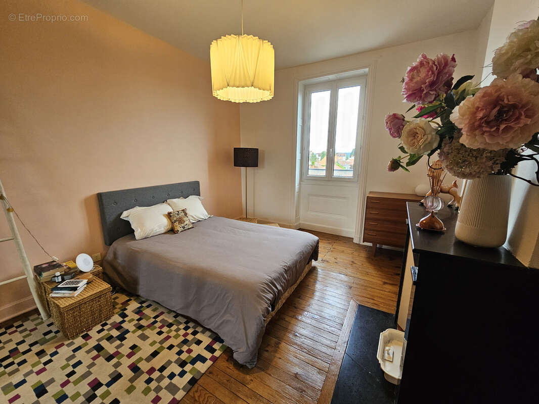 Appartement à LE COTEAU