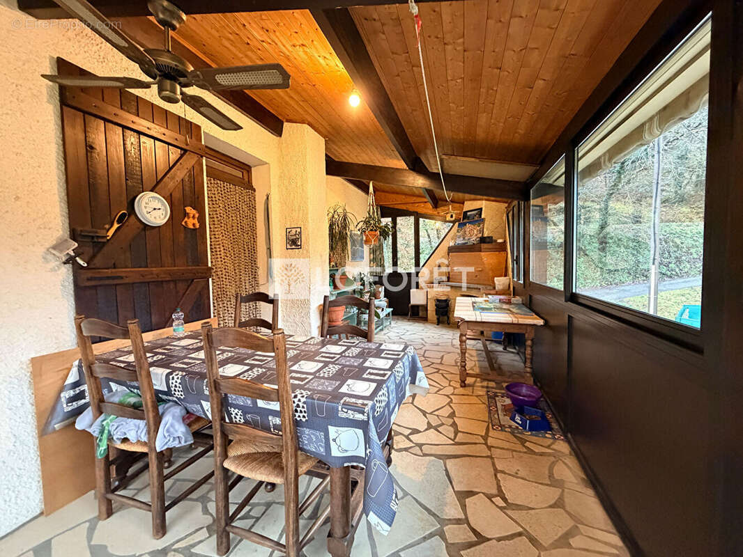 Maison à AMBIALET