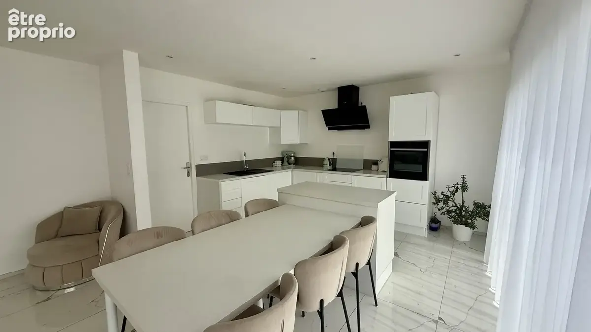 Maison 152 m² à Vern-Sur-Seiche  - photo 4
