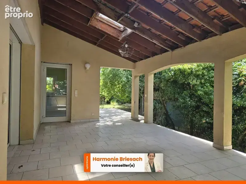 Maison familiale avec grand jardin, terrasse couverte et garage - photo 10