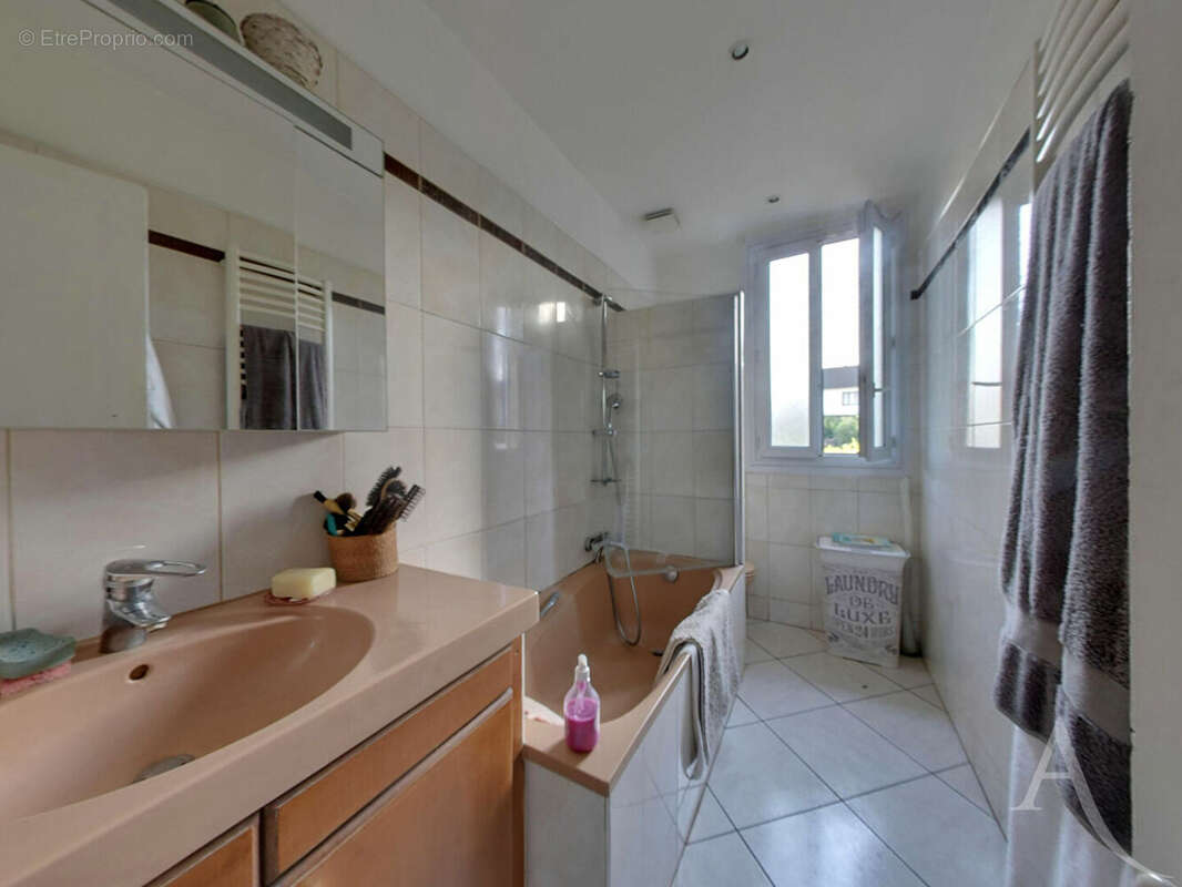 Maison à NOISY-LE-SEC