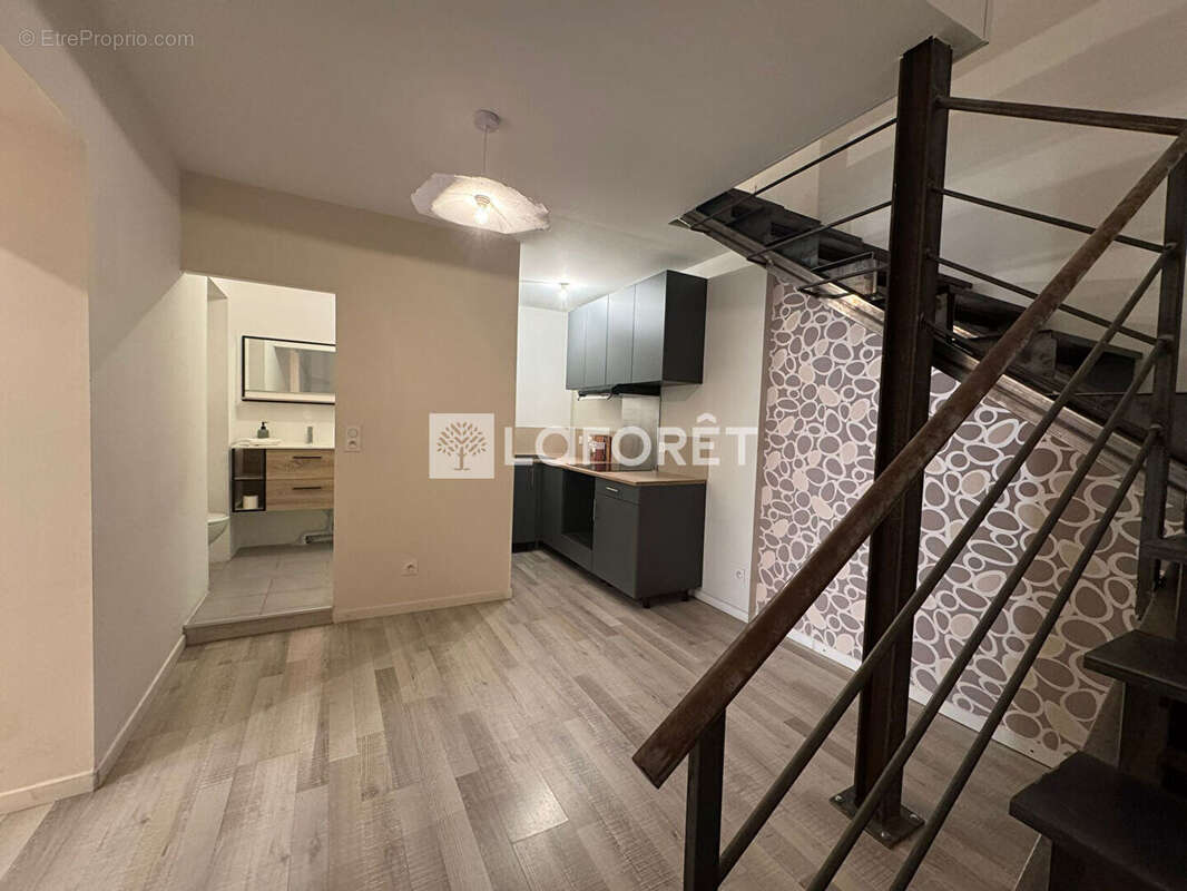 Appartement à PEZILLA-LA-RIVIERE