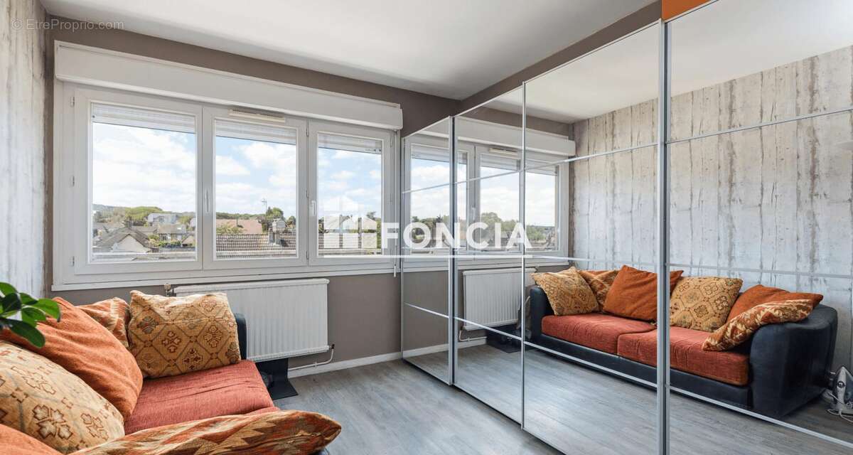 Appartement à SAINT-ETIENNE-DU-ROUVRAY