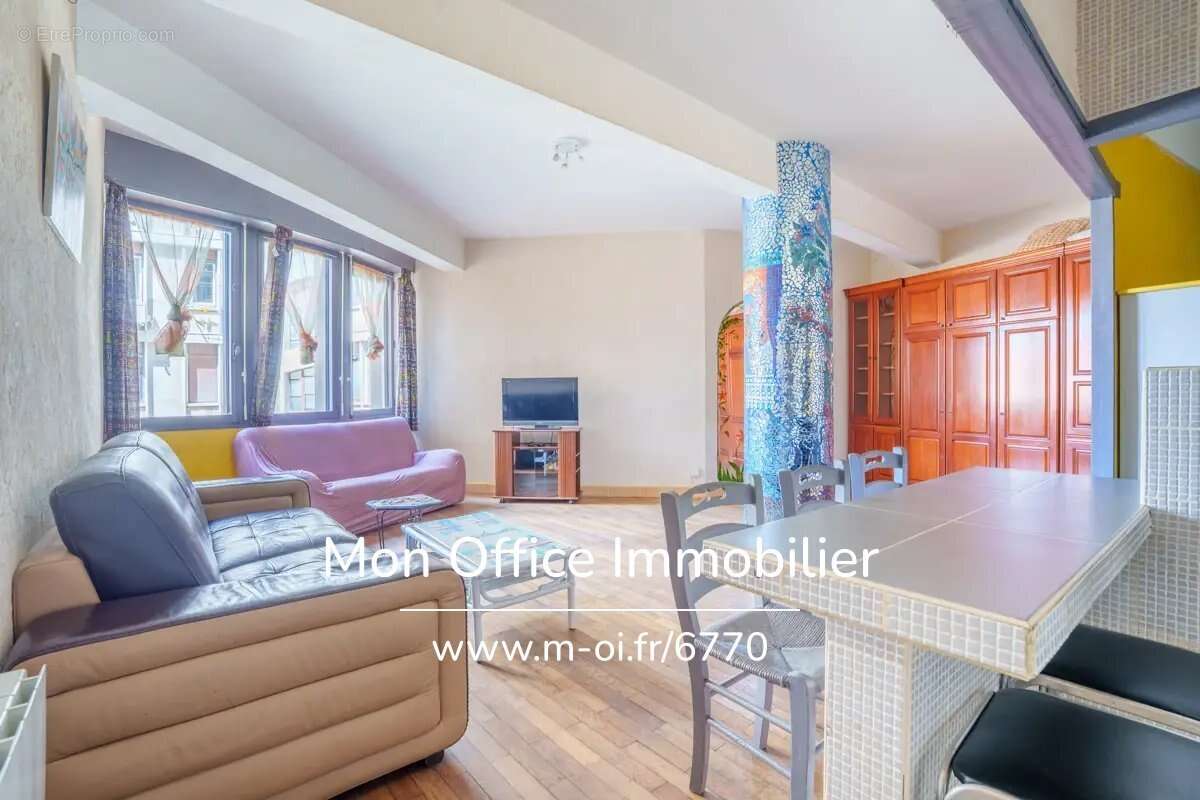 Appartement à MARSEILLE-1E