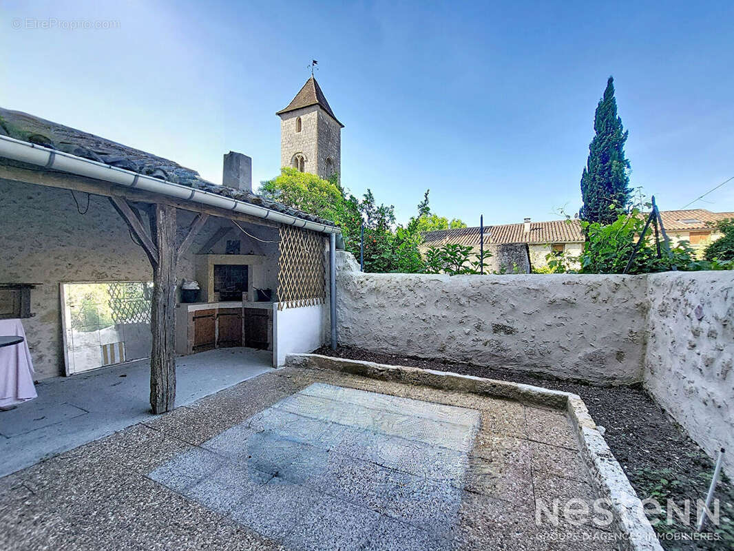 Maison à LA ROMIEU