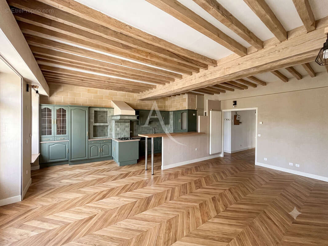 Appartement à BOISSY-L'AILLERIE