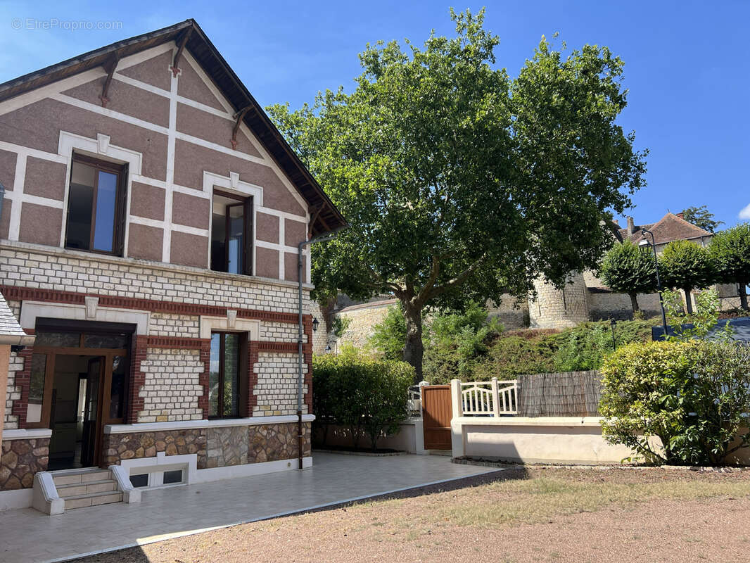 Maison de village en pierres sur cour et jardin clos - photo 18