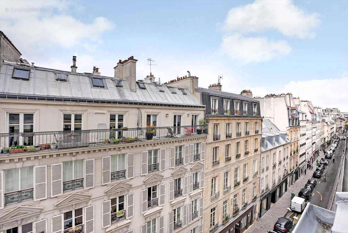 Appartement à PARIS-3E