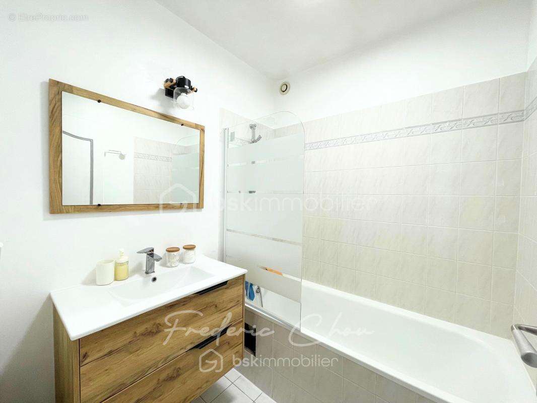 Maison à BUSSY-SAINT-GEORGES