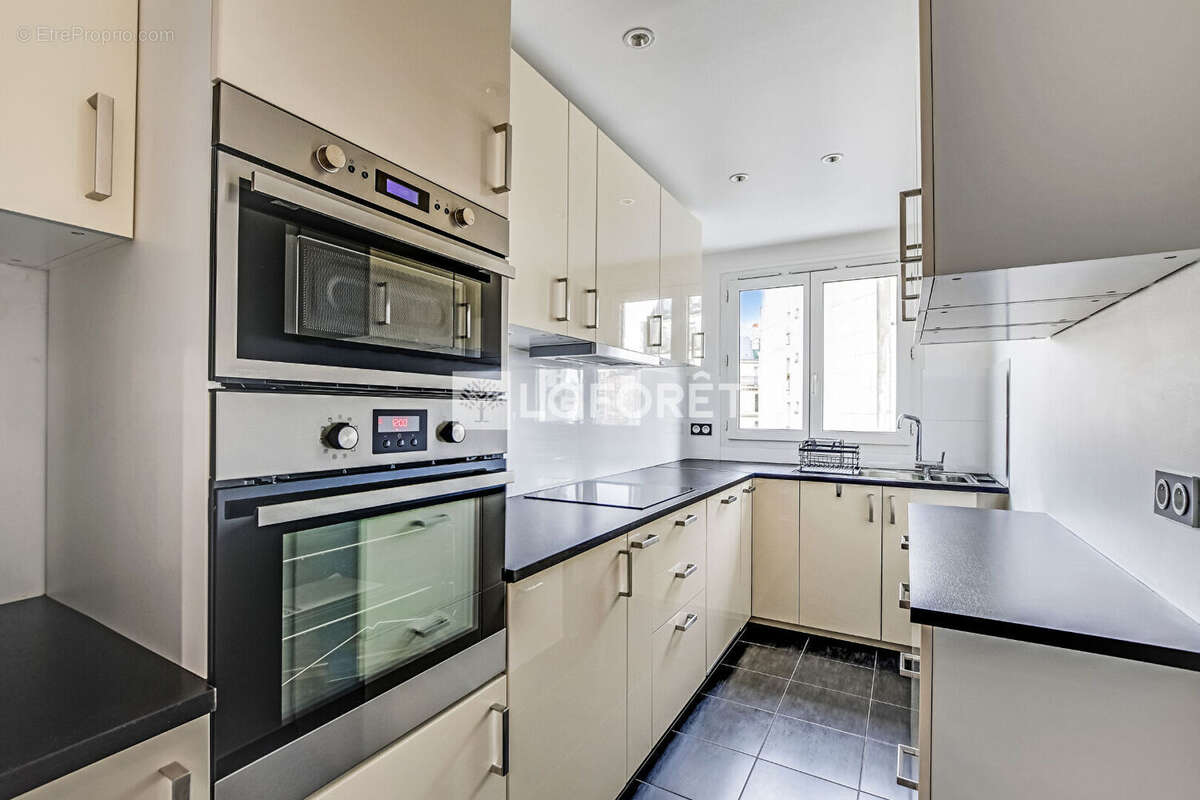 Appartement à PARIS-12E