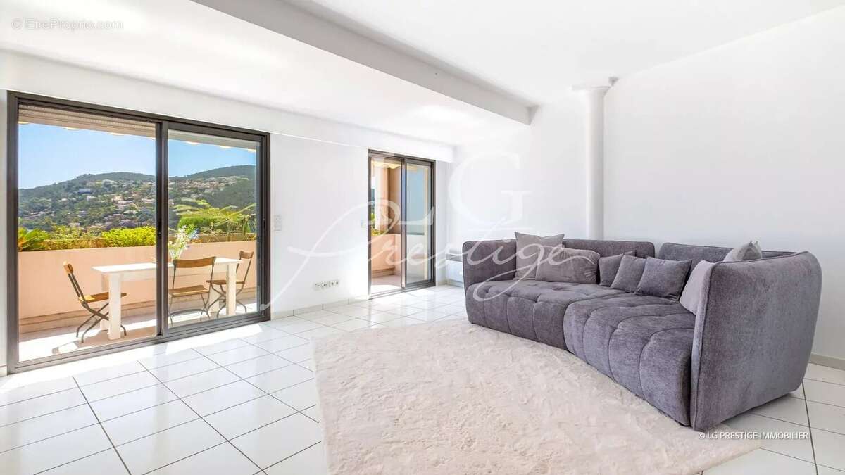 Appartement à THEOULE-SUR-MER