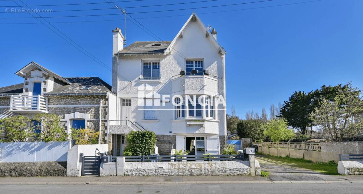 Appartement à LE POULIGUEN