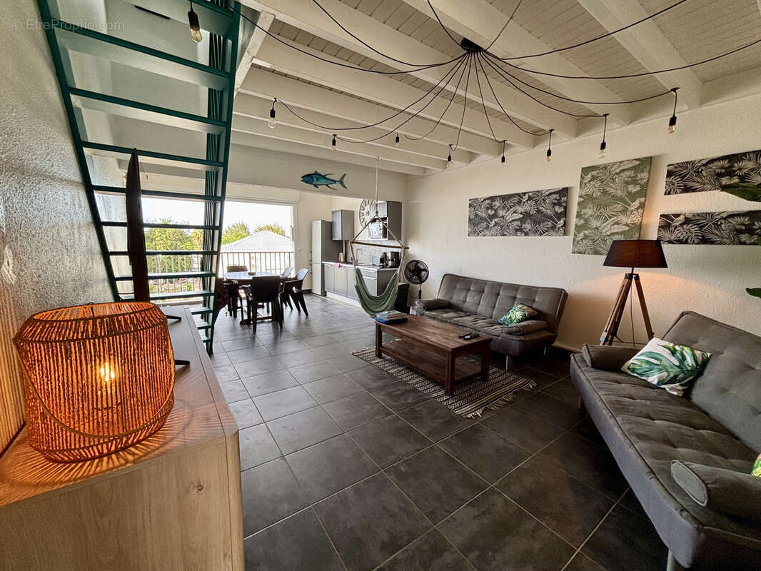 Duplex clé en mains Baie Nettlé, résidence sécurisée avec piscines - photo 3