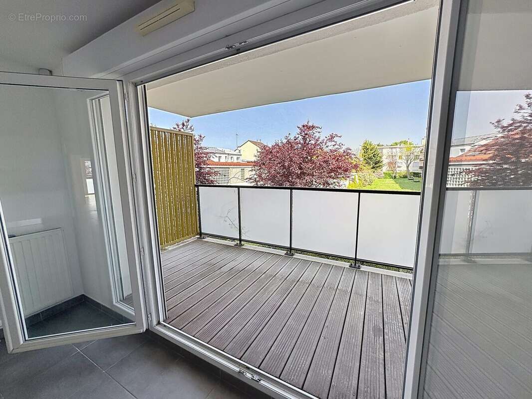 Appartement à NANTERRE