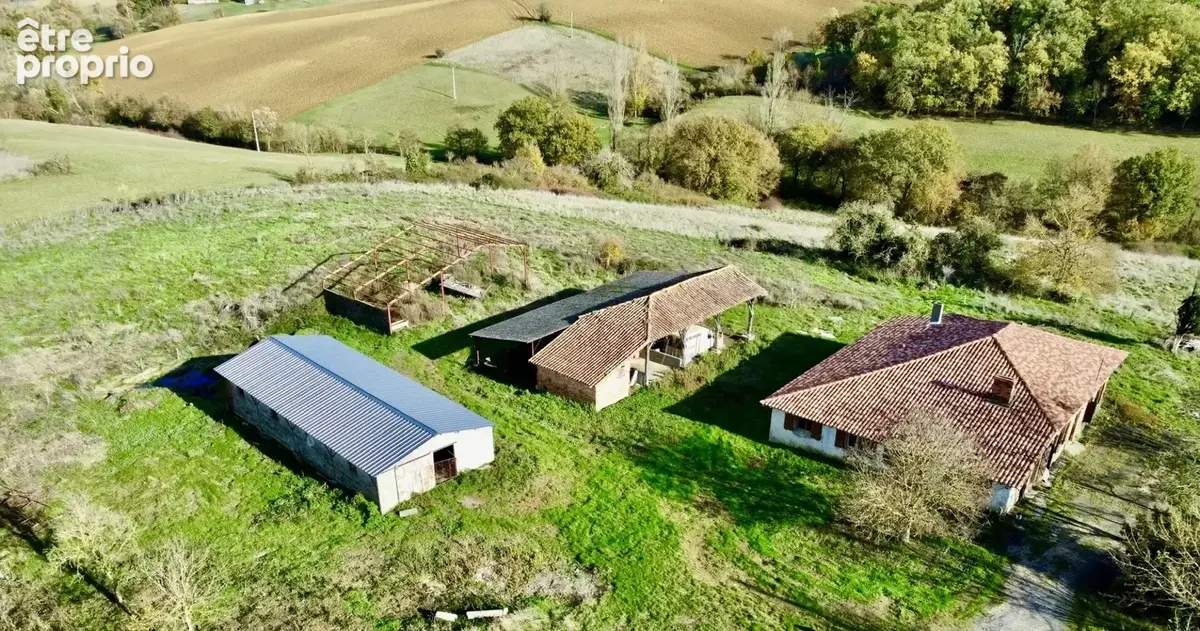 Maison à MONBLANC