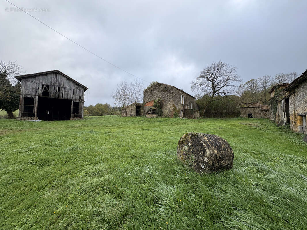 Maison à SAINT-MARCORY