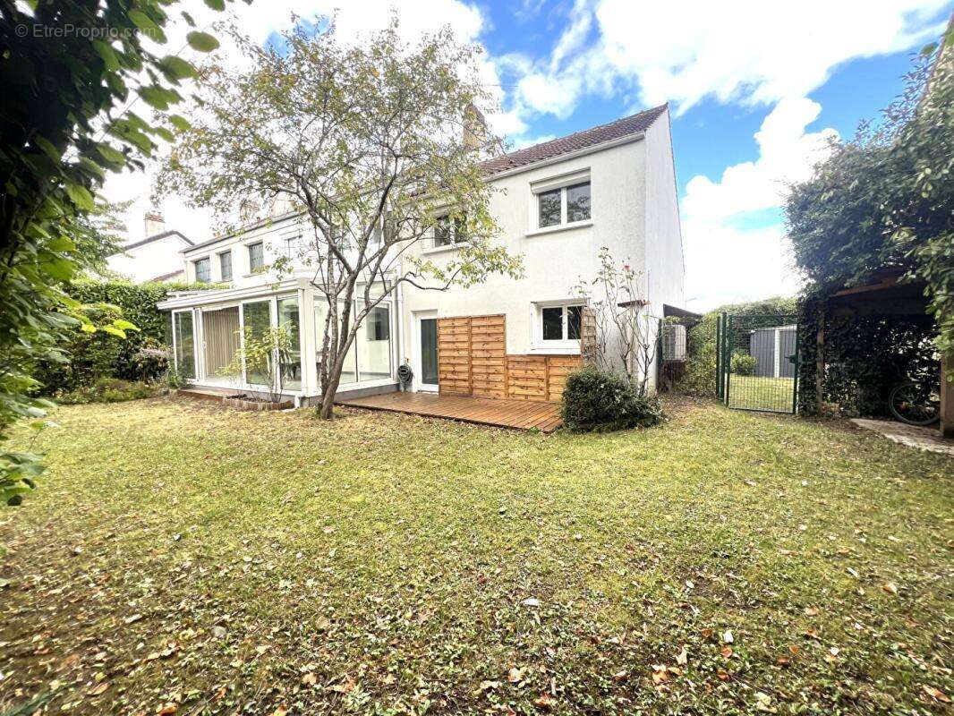 Maison à VILLEPREUX