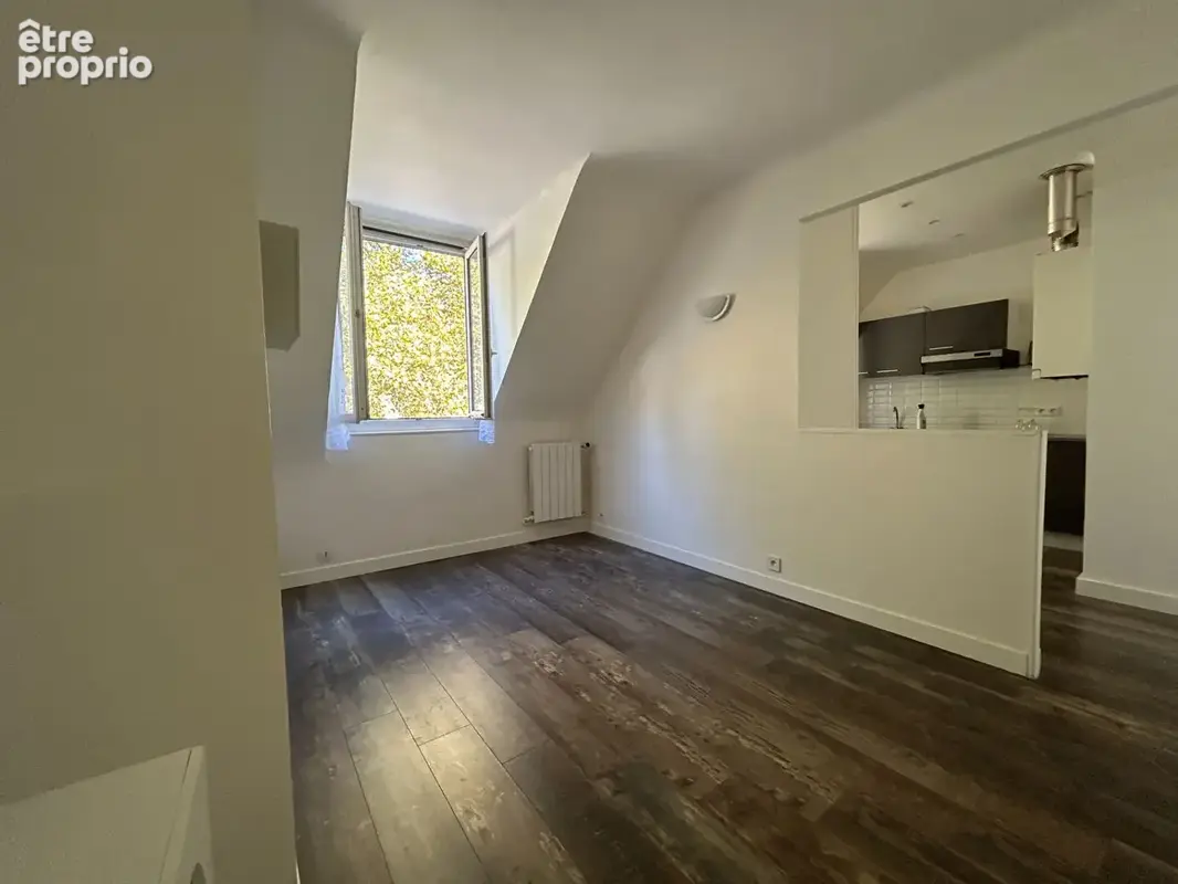 Place de graville - appartement t2 en excellent etat - photo 2