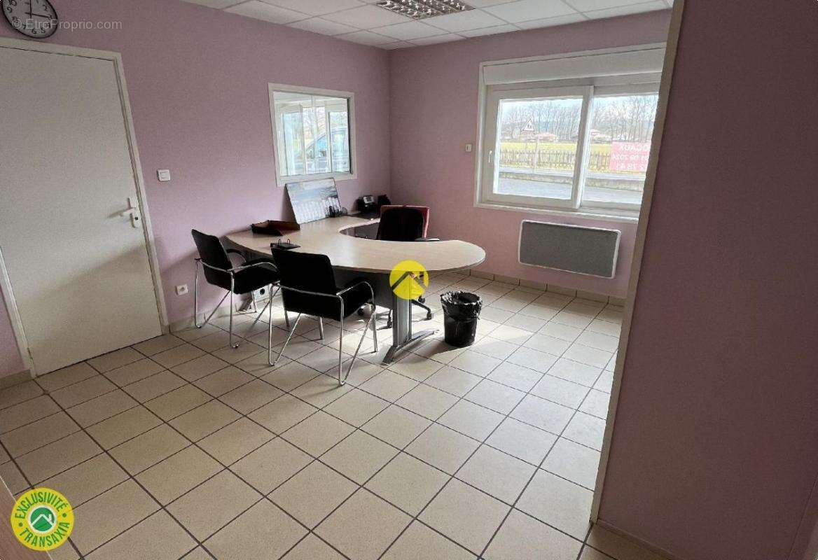 Commerce à PUY-GUILLAUME