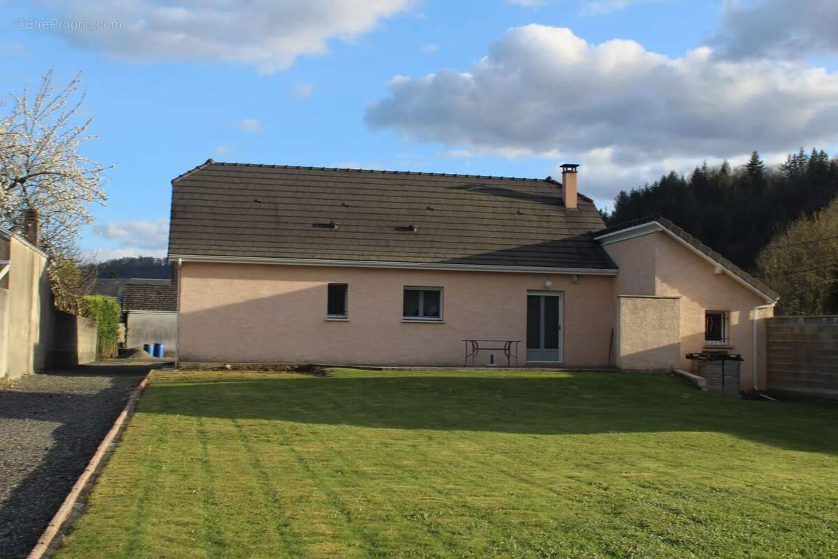 Maison à TREBONS