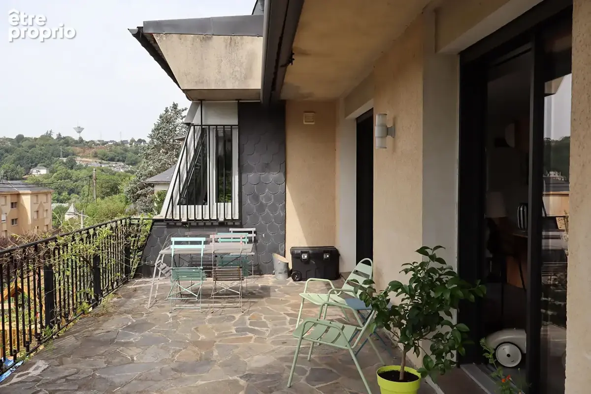 Charmante maison rénovée à Rodez - Calme, vue dégagée et grands volumes - photo 7