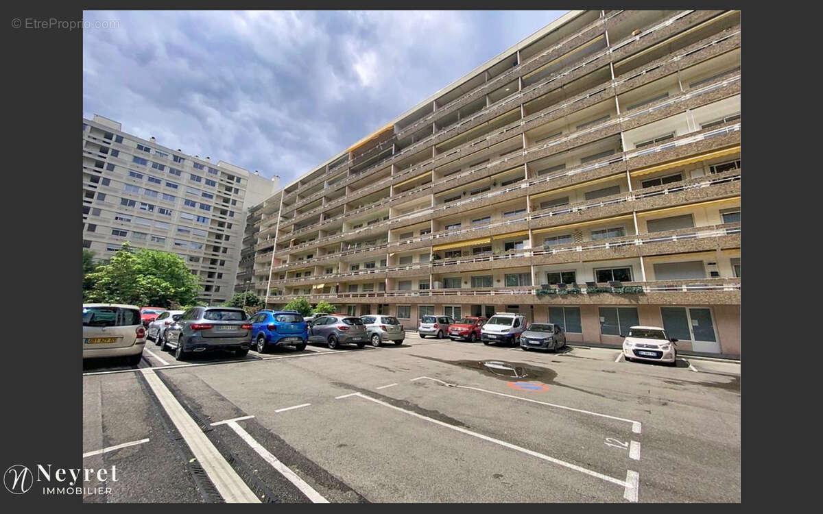 Appartement à LYON-8E
