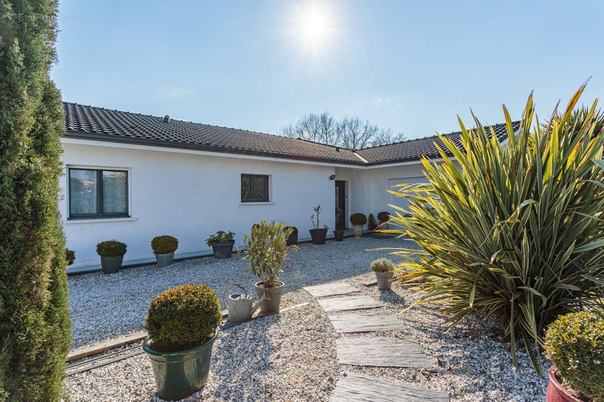 Maison à SAINT-MARTIN-DE-SEIGNANX