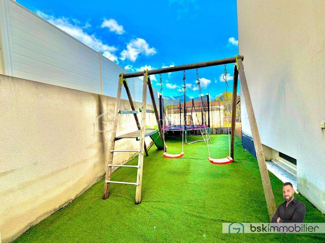 Maison à VILLENEUVE-LES-MAGUELONE