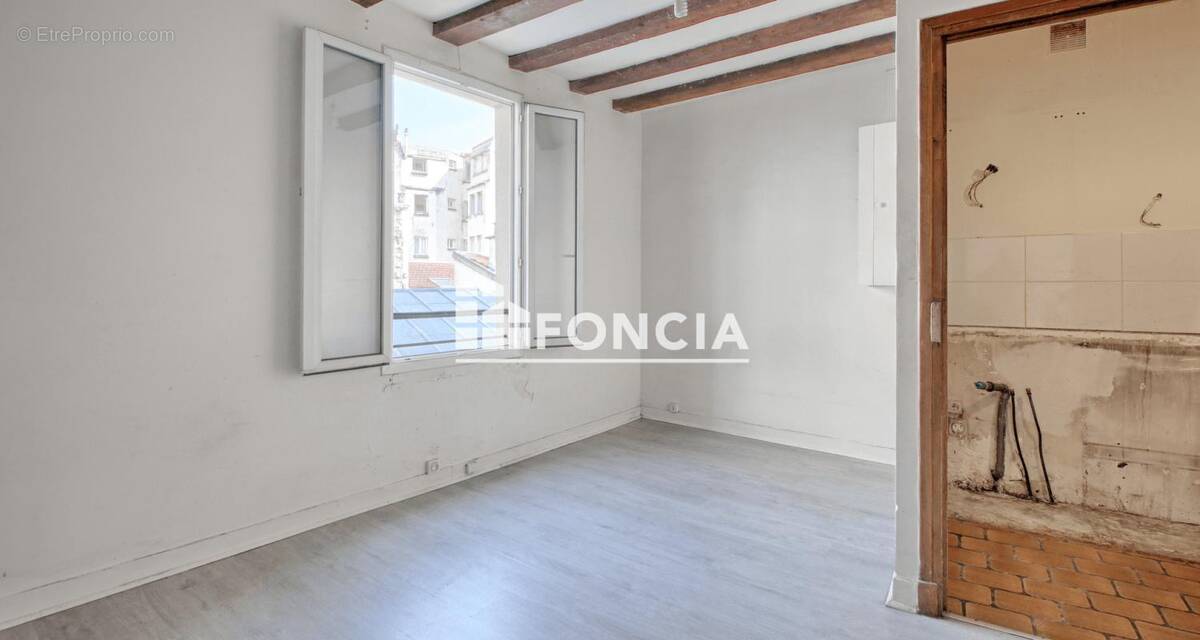 Appartement à PARIS-14E