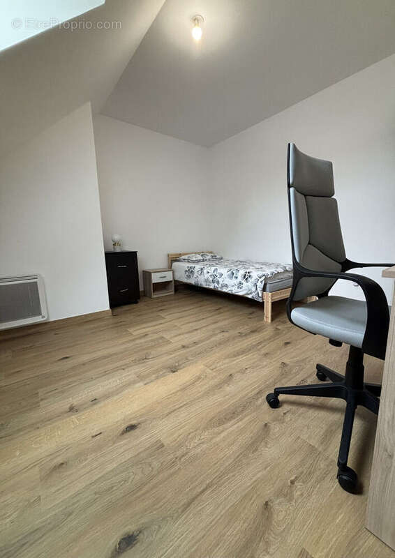 Appartement à LAMORLAYE