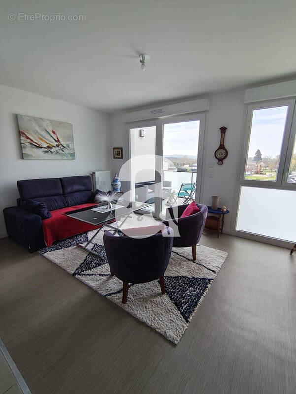 Appartement à VILLENEUVE-SAINT-GERMAIN