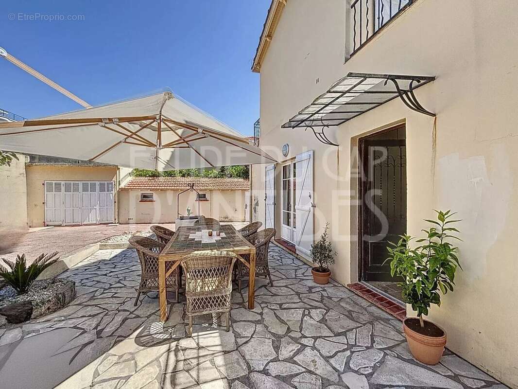 Maison à ANTIBES