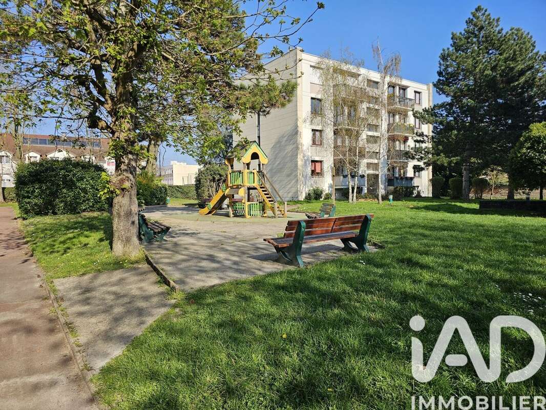 Photo 9 - Appartement à MARLY-LE-ROI